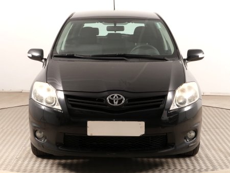 Toyota Auris, 2011 - pohled č. 2
