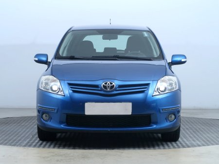 Toyota Auris, 2011 - pohled č. 2