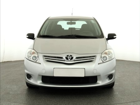 Toyota Auris, 2012 - pohled č. 2