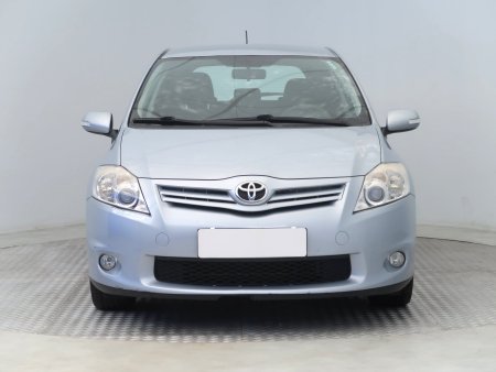 Toyota Auris, 2011 - pohled č. 2