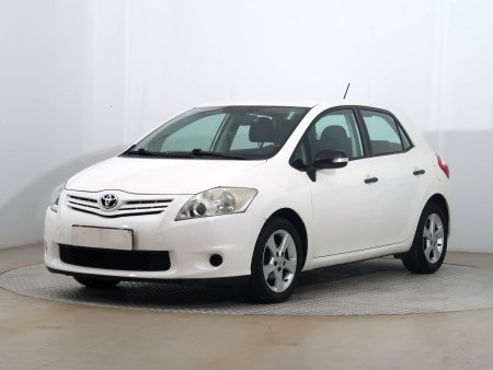 Toyota Auris, 2011 - pohled č. 3