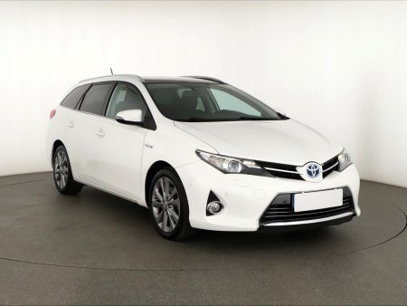 Toyota Auris, 2015