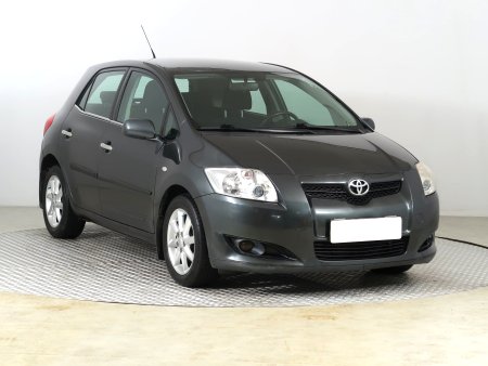 Toyota Auris, 2009