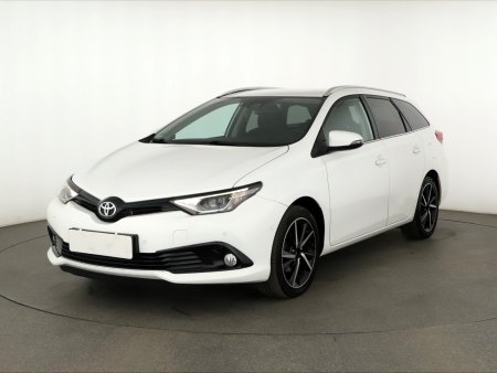 Toyota Auris, 2018 - pohled č. 3
