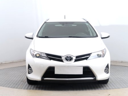 Toyota Auris, 2015 - pohled č. 2