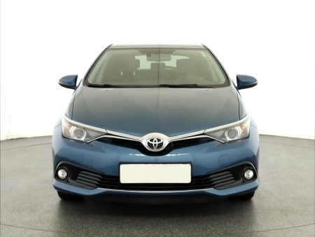 Toyota Auris, 2015 - pohled č. 2
