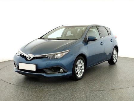 Toyota Auris, 2015 - pohled č. 3