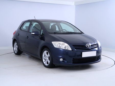 Toyota Auris, 2012