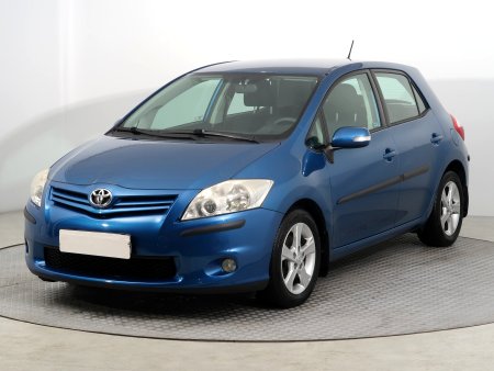 Toyota Auris, 2011 - pohled č. 3