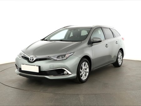 Toyota Auris, 2018 - pohled č. 3