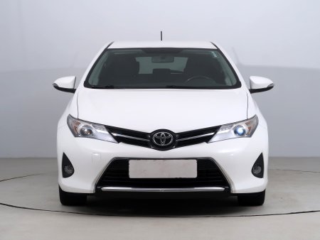 Toyota Auris, 2013 - pohled č. 2