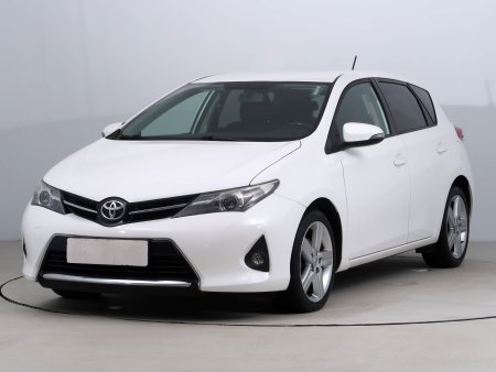 Toyota Auris, 2013 - pohled č. 3