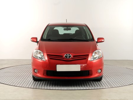 Toyota Auris, 2011 - pohled č. 2