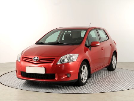 Toyota Auris, 2011 - pohled č. 3