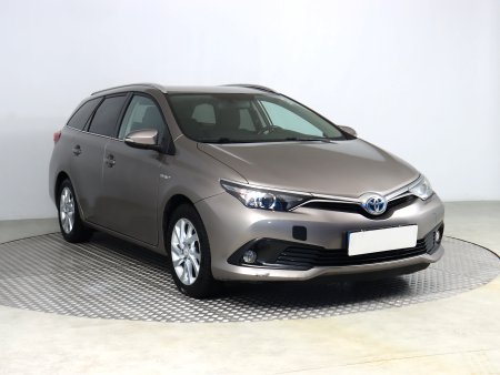 Toyota Auris, 2016