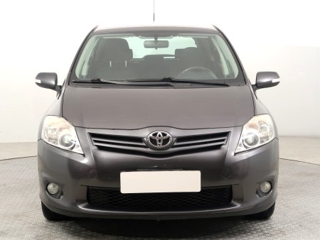 Toyota Auris, 2012 - pohled č. 2