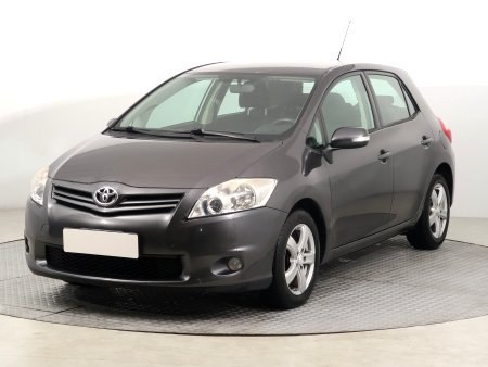 Toyota Auris, 2012 - pohled č. 3