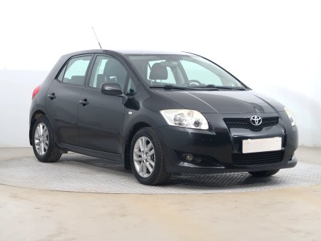 Toyota Auris, 2009