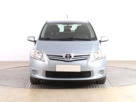 Toyota Auris, 2012 - pohled č. 2