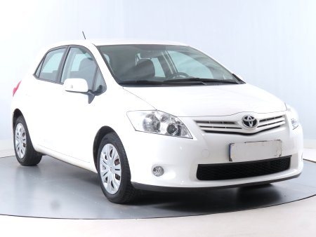 Toyota Auris, 2012