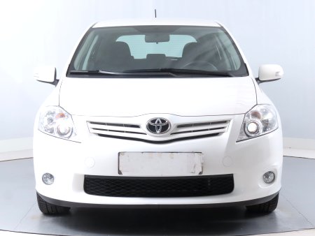 Toyota Auris, 2012 - pohled č. 2