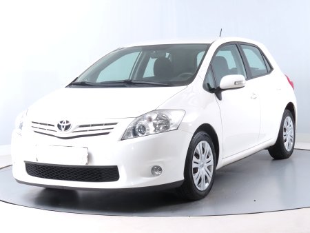 Toyota Auris, 2012 - pohled č. 3