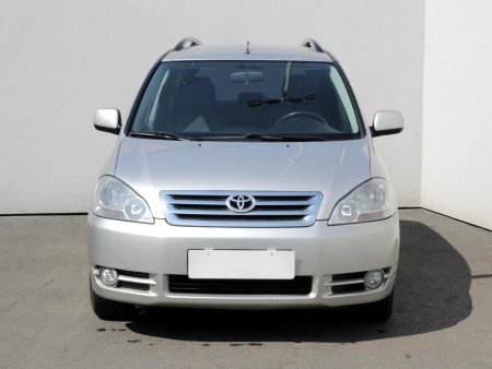 Toyota Avensis Verso, 2002 - pohled č. 2