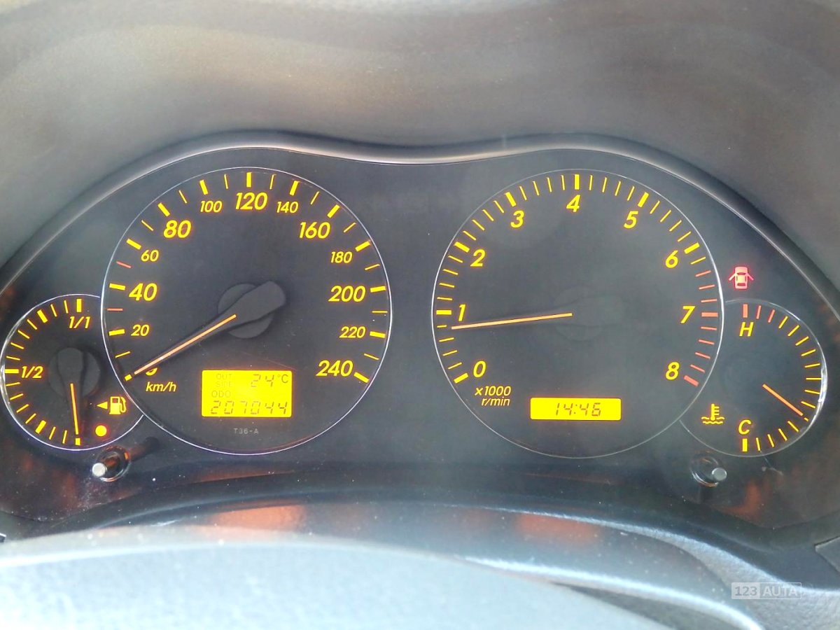 Toyota Avensis, 2004 - pohled č. 11