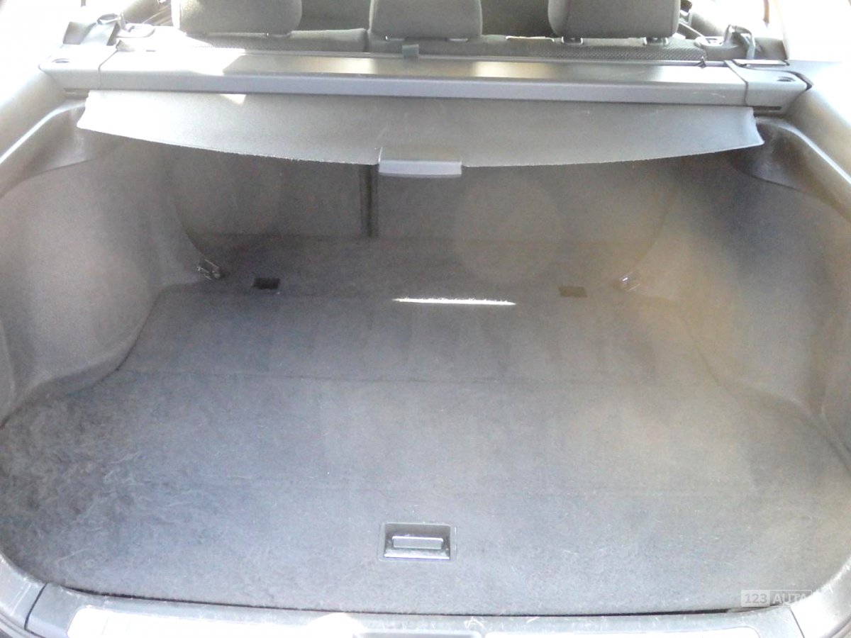 Toyota Avensis, 2004 - pohled č. 17