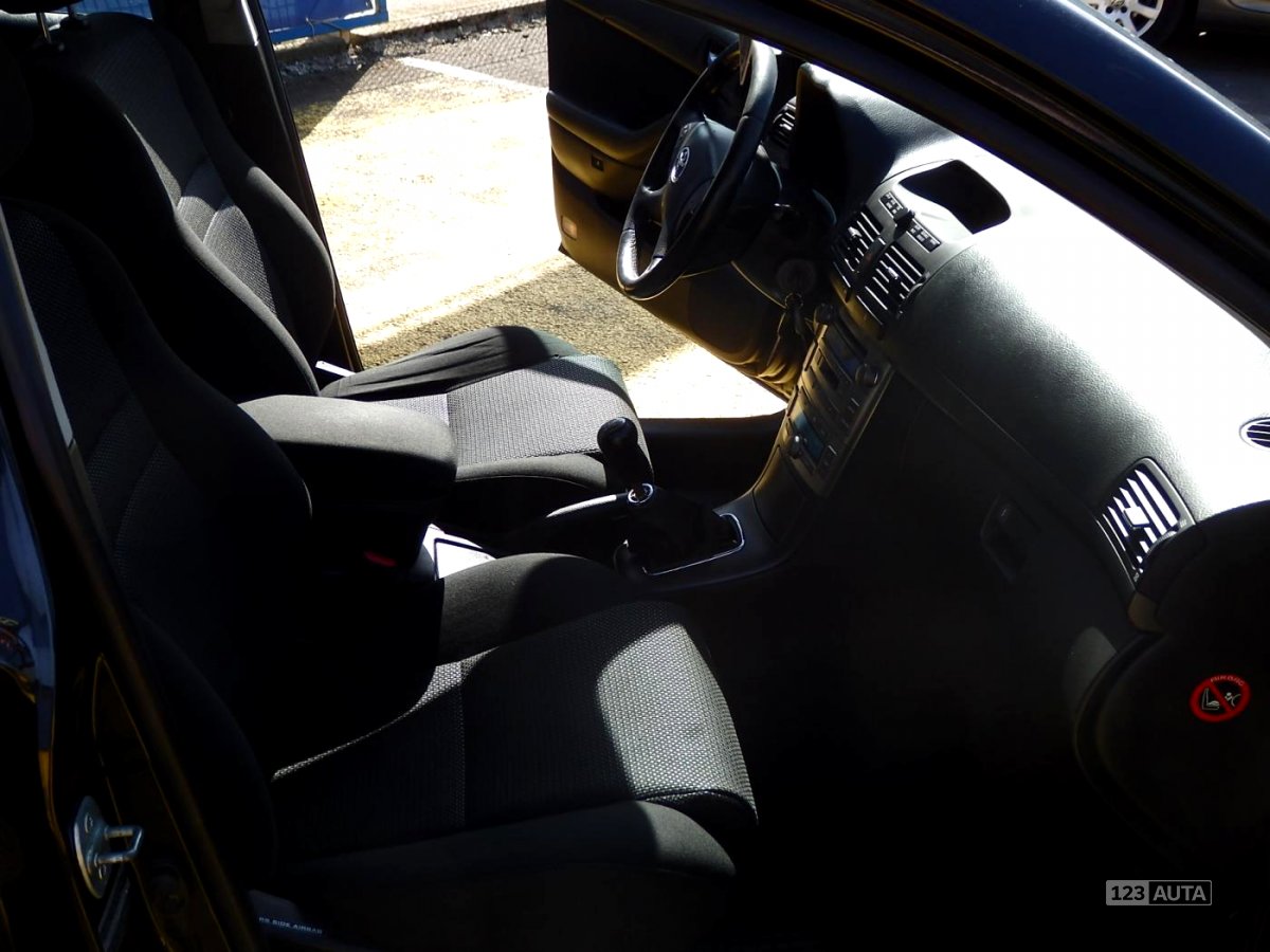 Toyota Avensis, 2004 - pohled č. 8