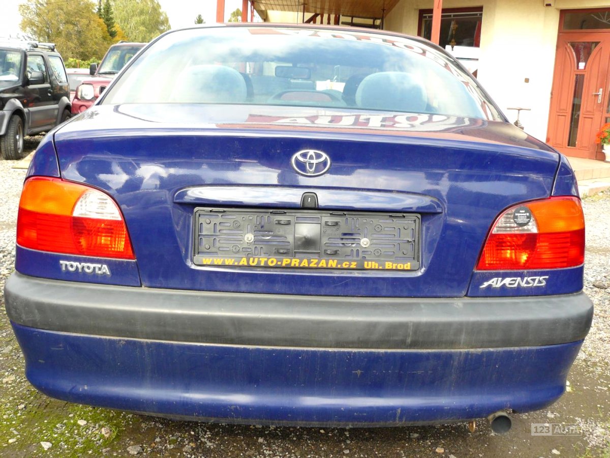 Toyota Avensis, 1999 - pohled č. 5