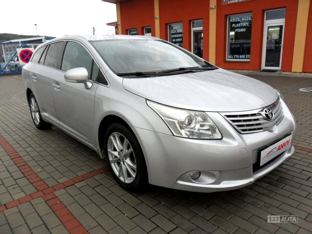 Toyota Avensis, 2010 - celkový pohled