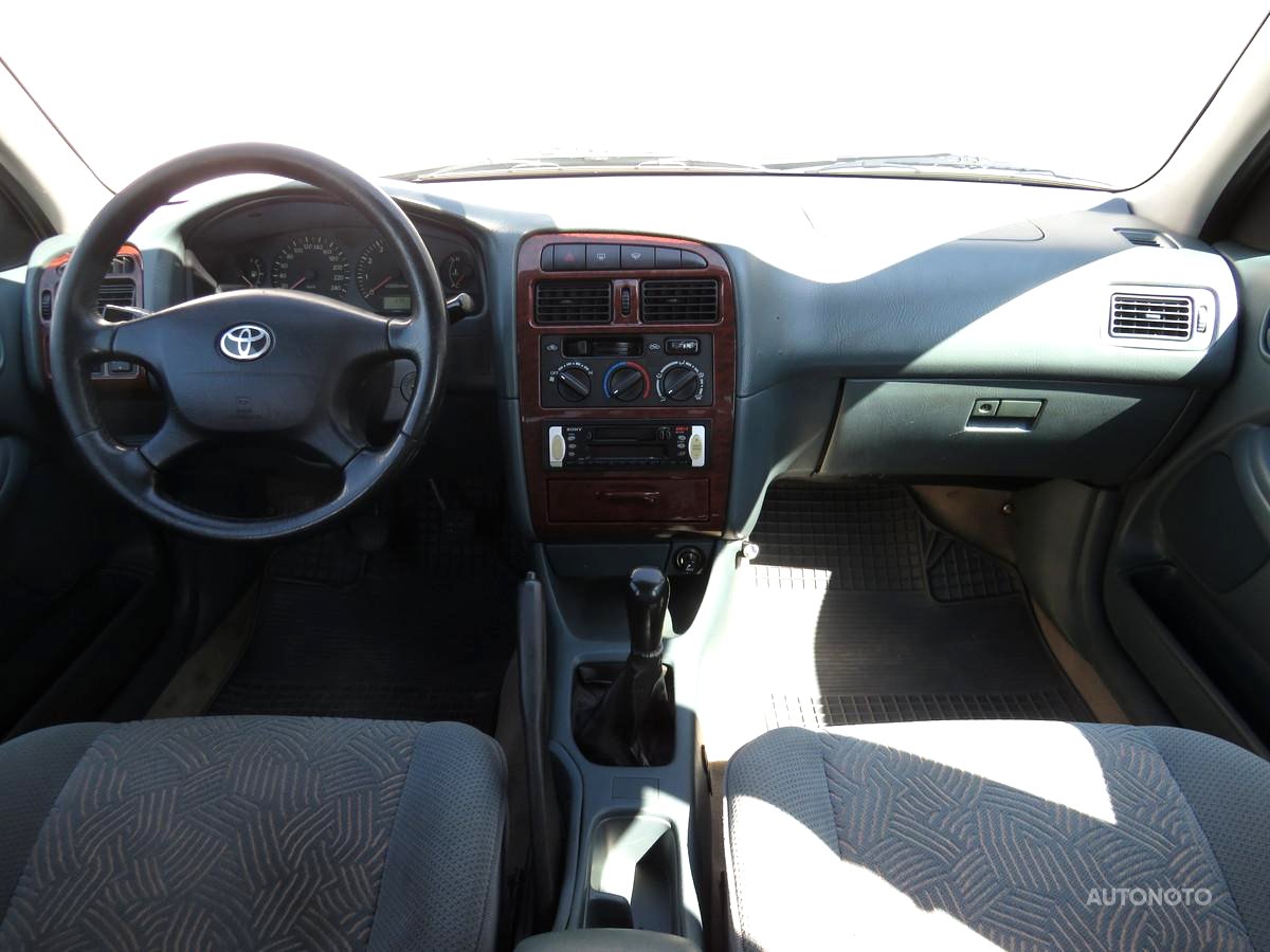 Toyota Avensis, 1999 - pohled č. 10