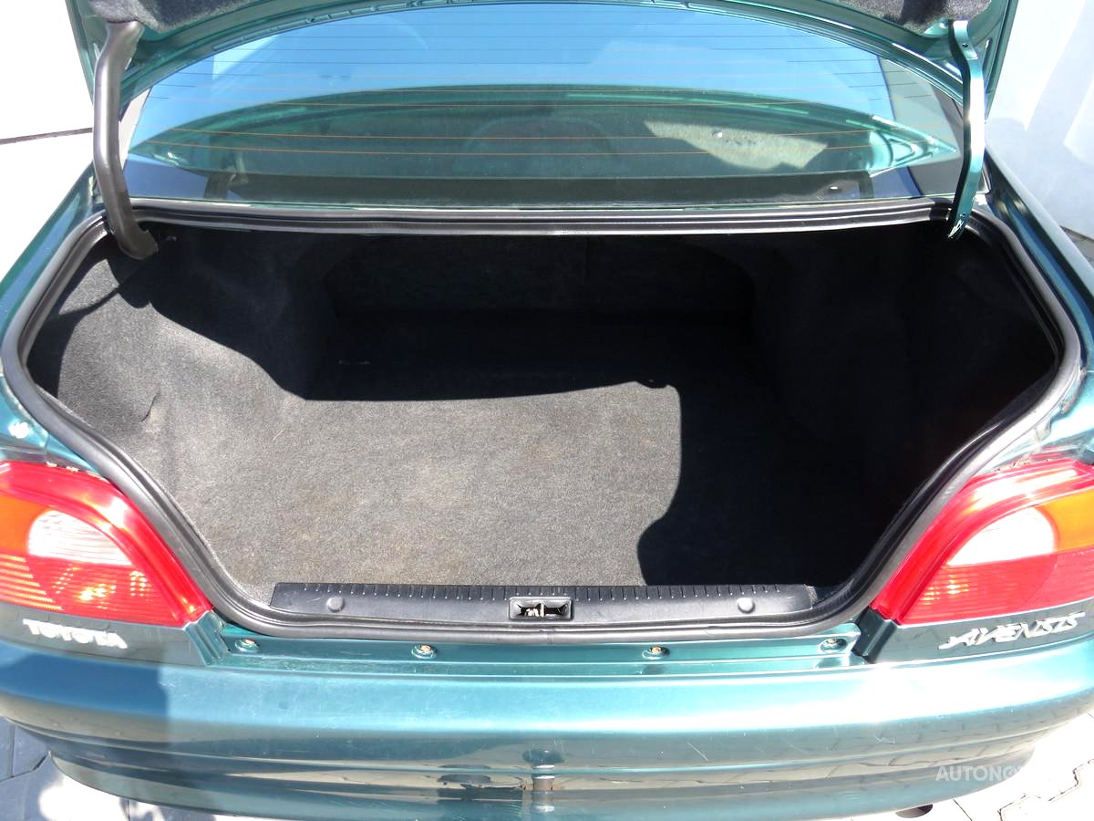 Toyota Avensis, 1999 - pohled č. 9