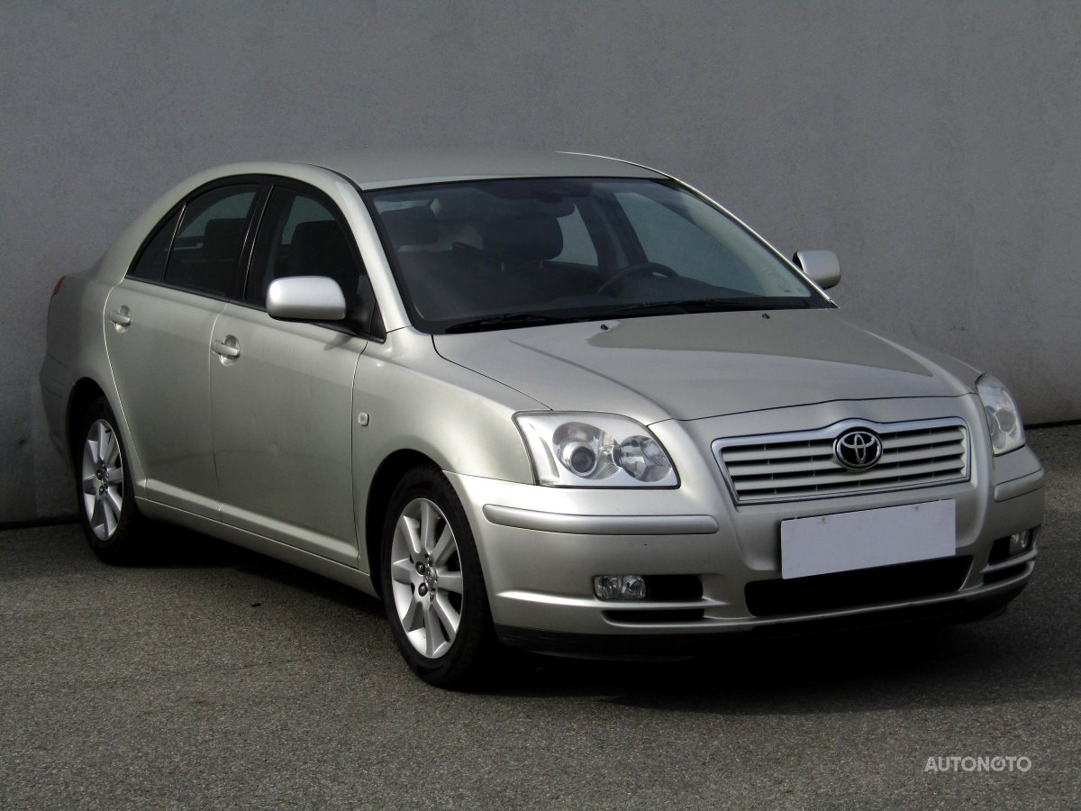 Toyota Avensis, 2004 - celkový pohled