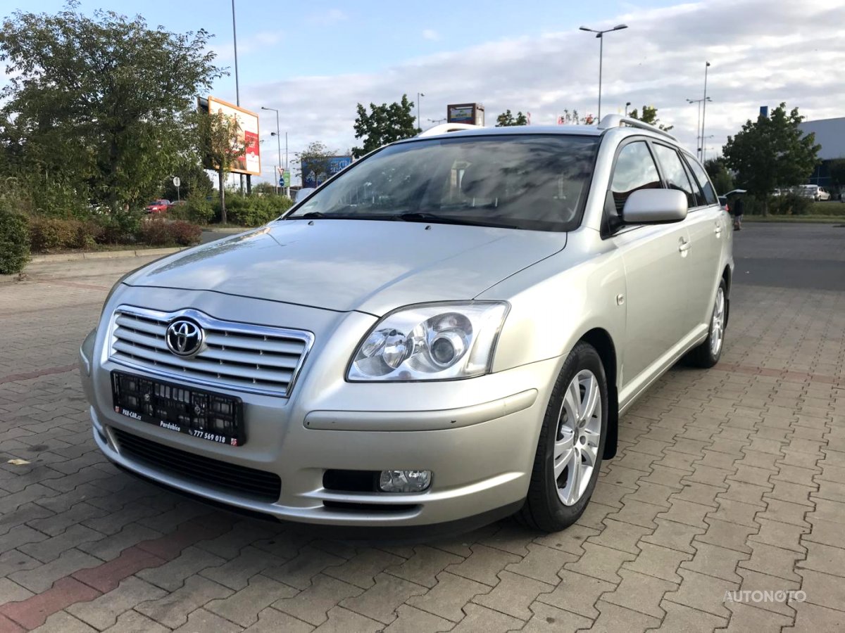 Toyota Avensis, 2004 - celkový pohled