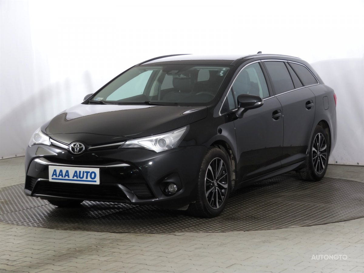 Toyota Avensis, 2019 - pohled č. 3