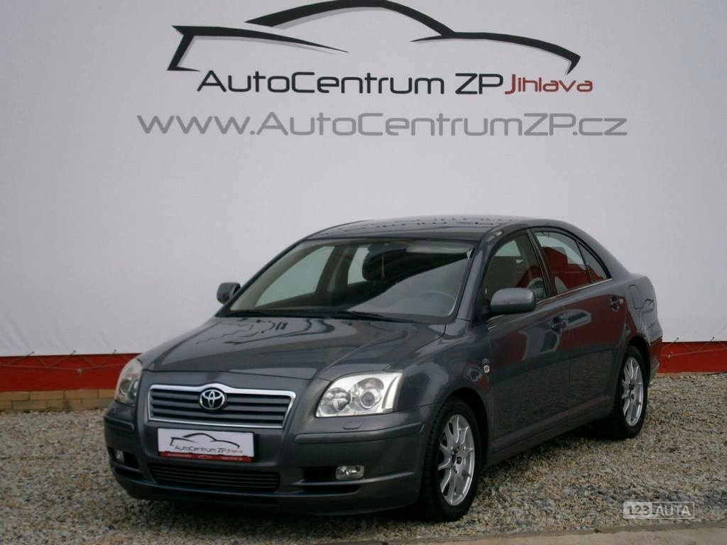 Toyota Avensis, 2004 - celkový pohled