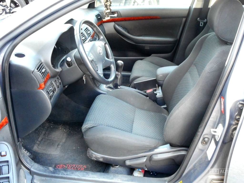 Toyota Avensis, 2004 - pohled č. 12