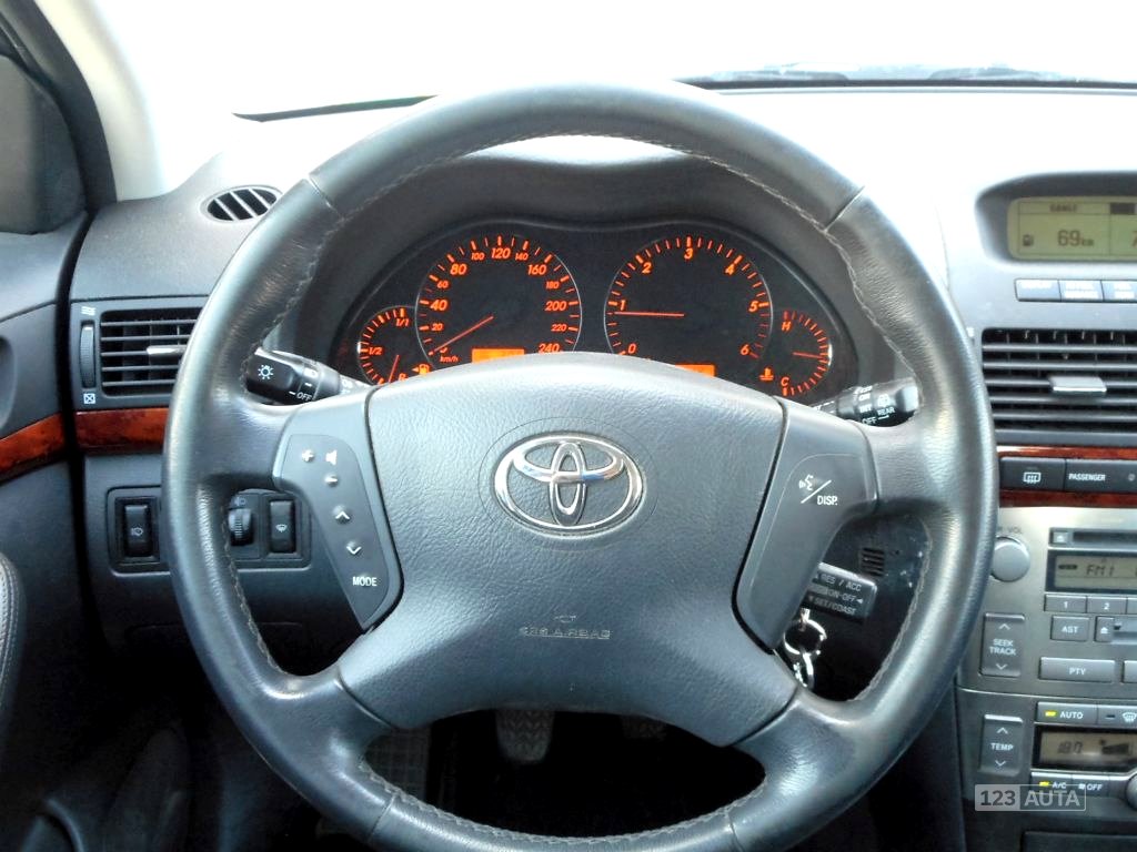 Toyota Avensis, 2004 - pohled č. 13