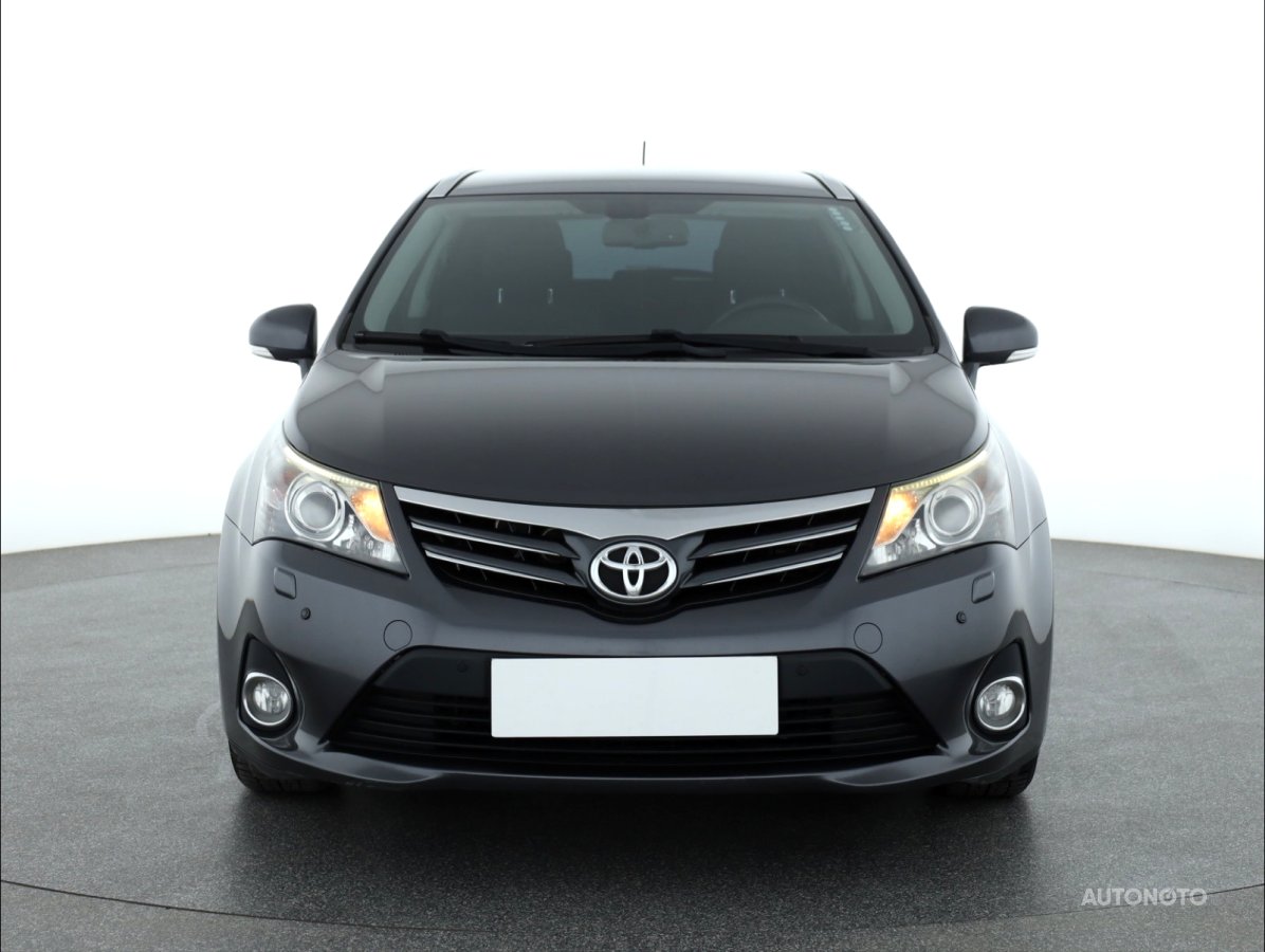 Toyota Avensis, 2013 - pohled č. 2