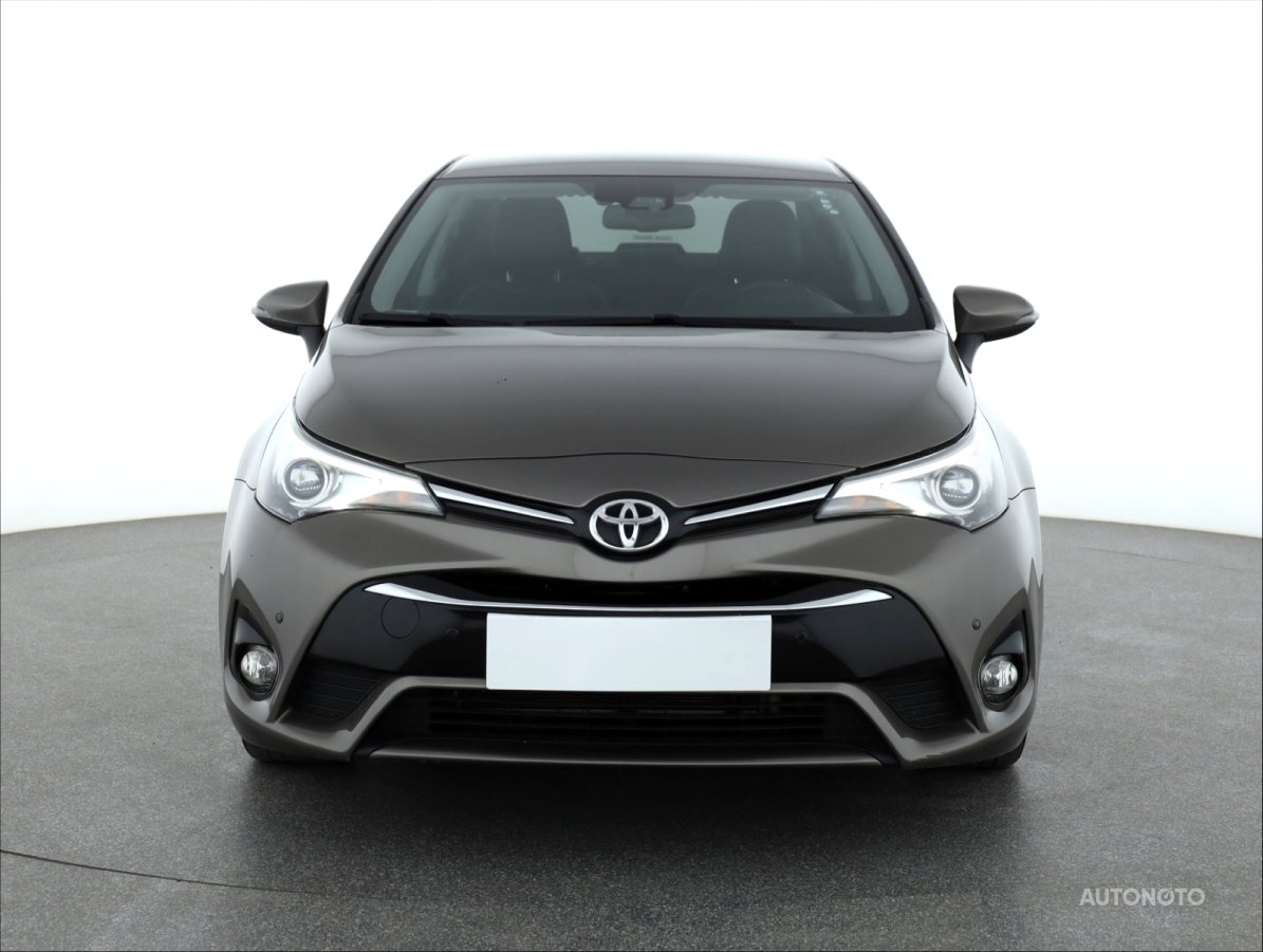 Toyota Avensis, 2019 - pohled č. 2