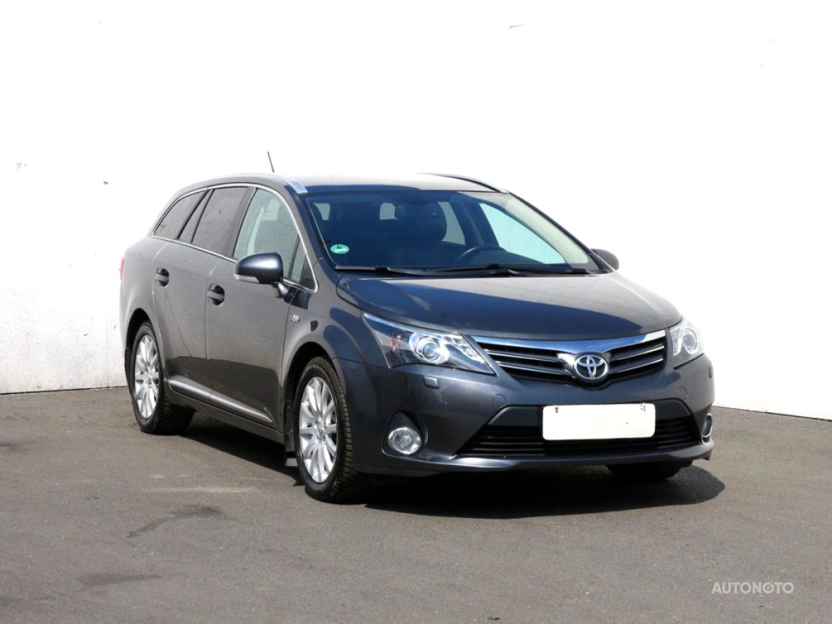 Toyota Avensis, 2015 - celkový pohled