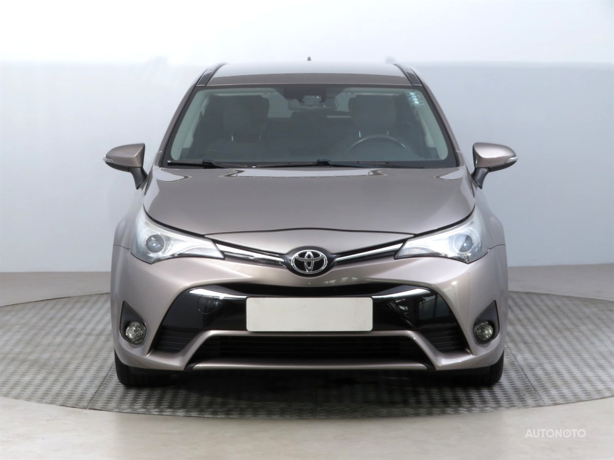 Toyota Avensis, 2016 - pohled č. 2