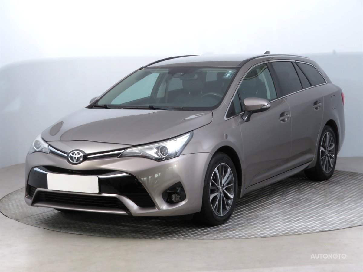 Toyota Avensis, 2016 - pohled č. 3