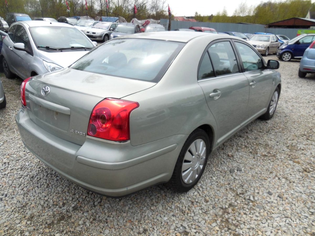Toyota Avensis, 2004 - pohled č. 3