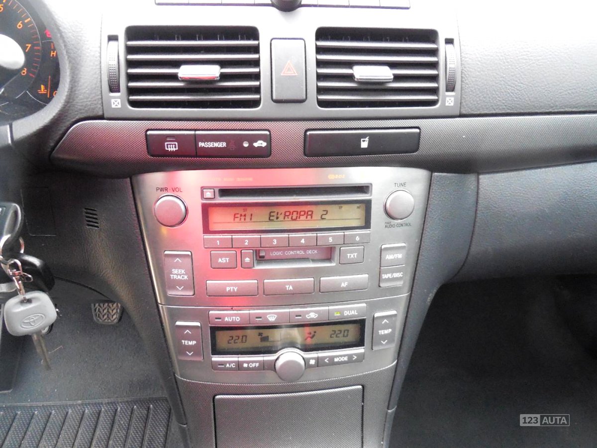 Toyota Avensis, 2004 - pohled č. 8