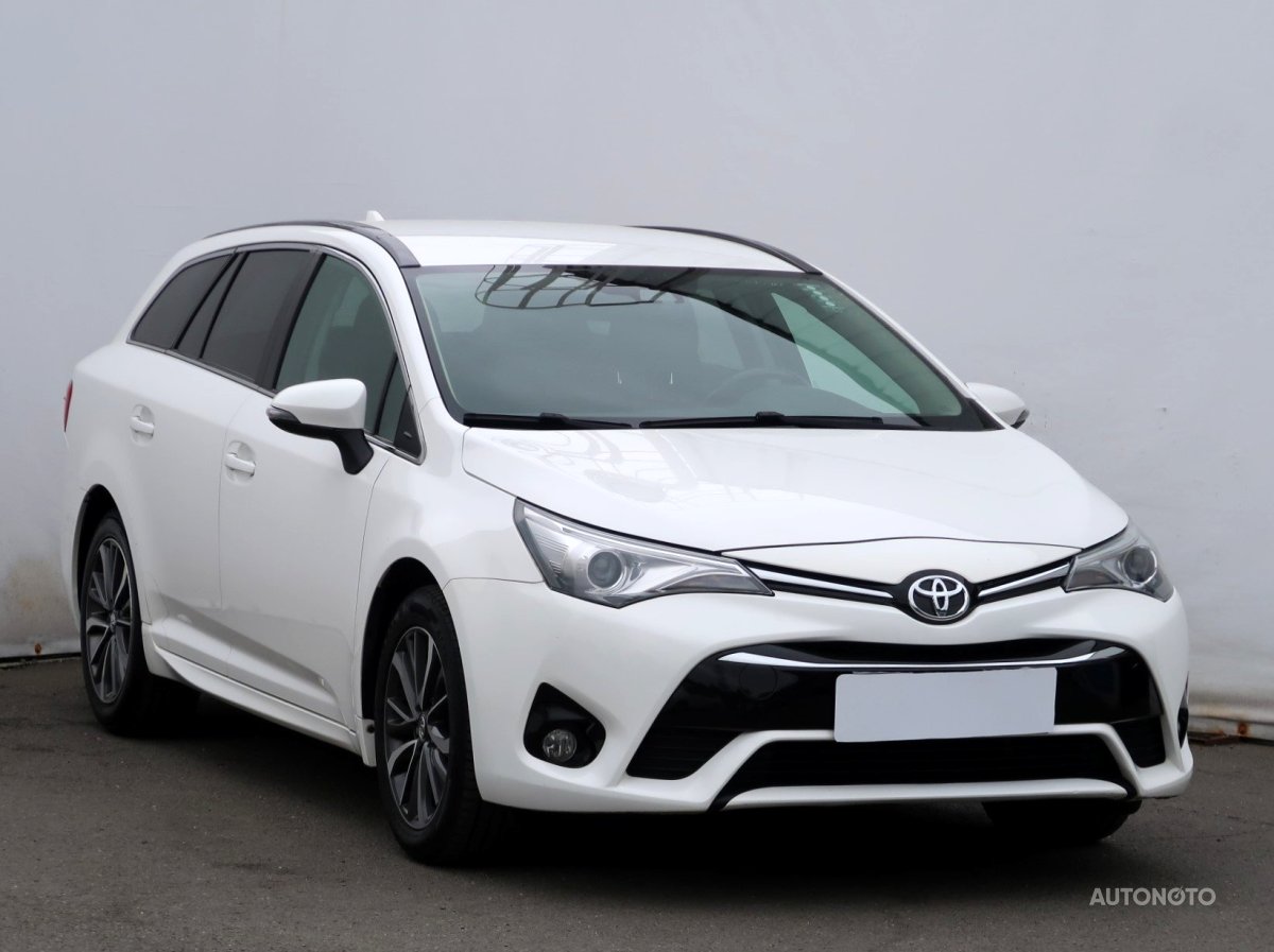 Toyota Avensis, 2017 - celkový pohled