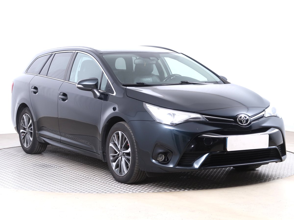Toyota Avensis, 2016 - celkový pohled