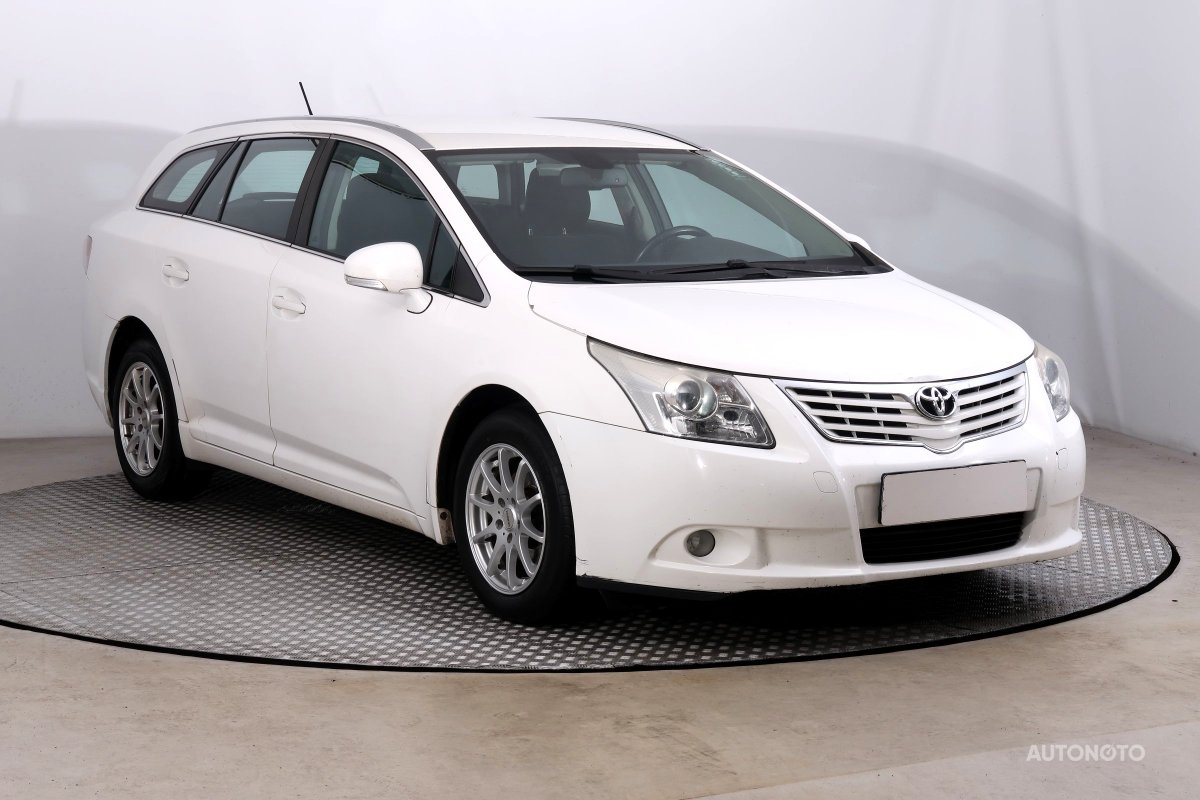 Toyota Avensis, 2010 - celkový pohled